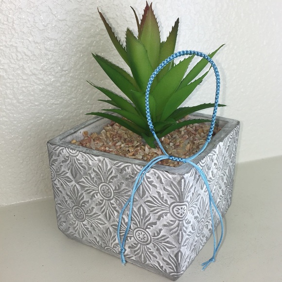 💐3 Piece Set Handmade Chinese Knotting Bracelet - Picture 3 of 8